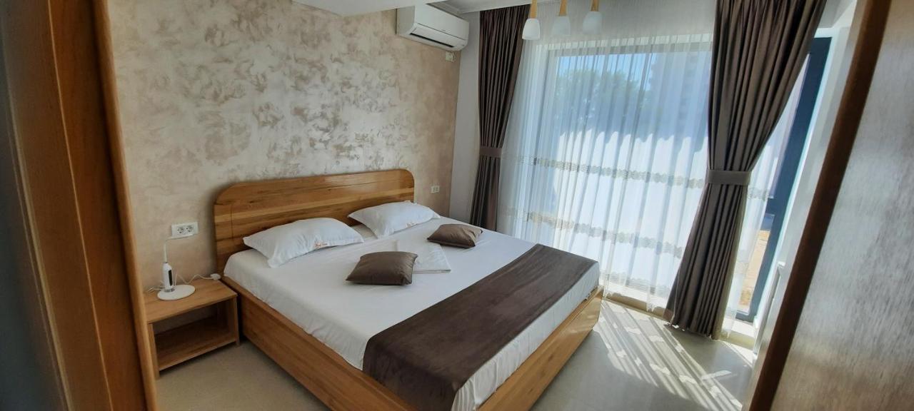 Apart Hotel Victor Mamaia Exterior foto